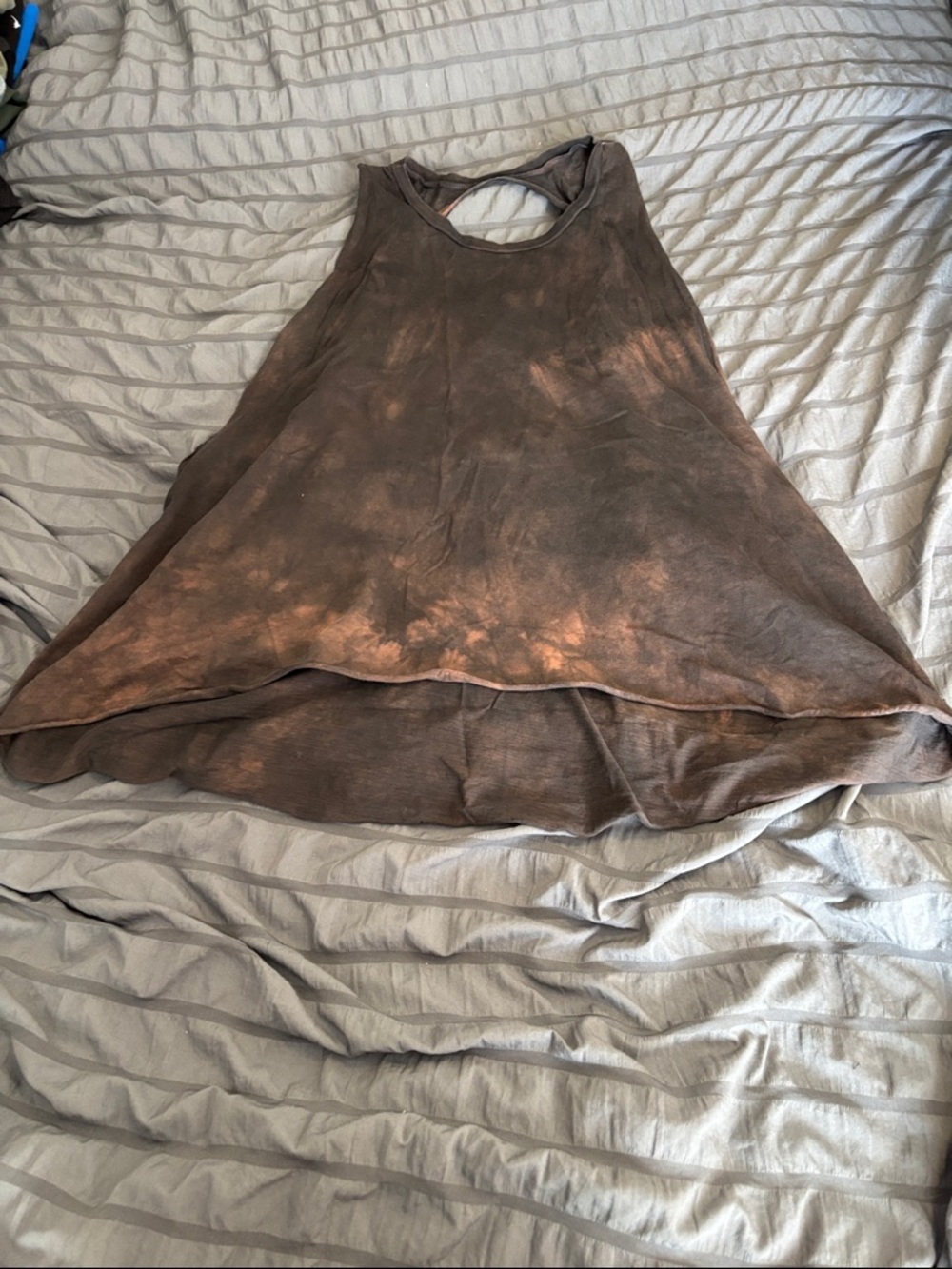 Tie-Dye Flowing Tank Top in Brown and Rust